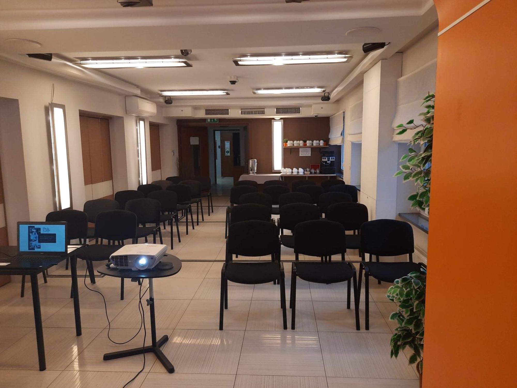 Mloda Europa Lodź Bagian luar foto